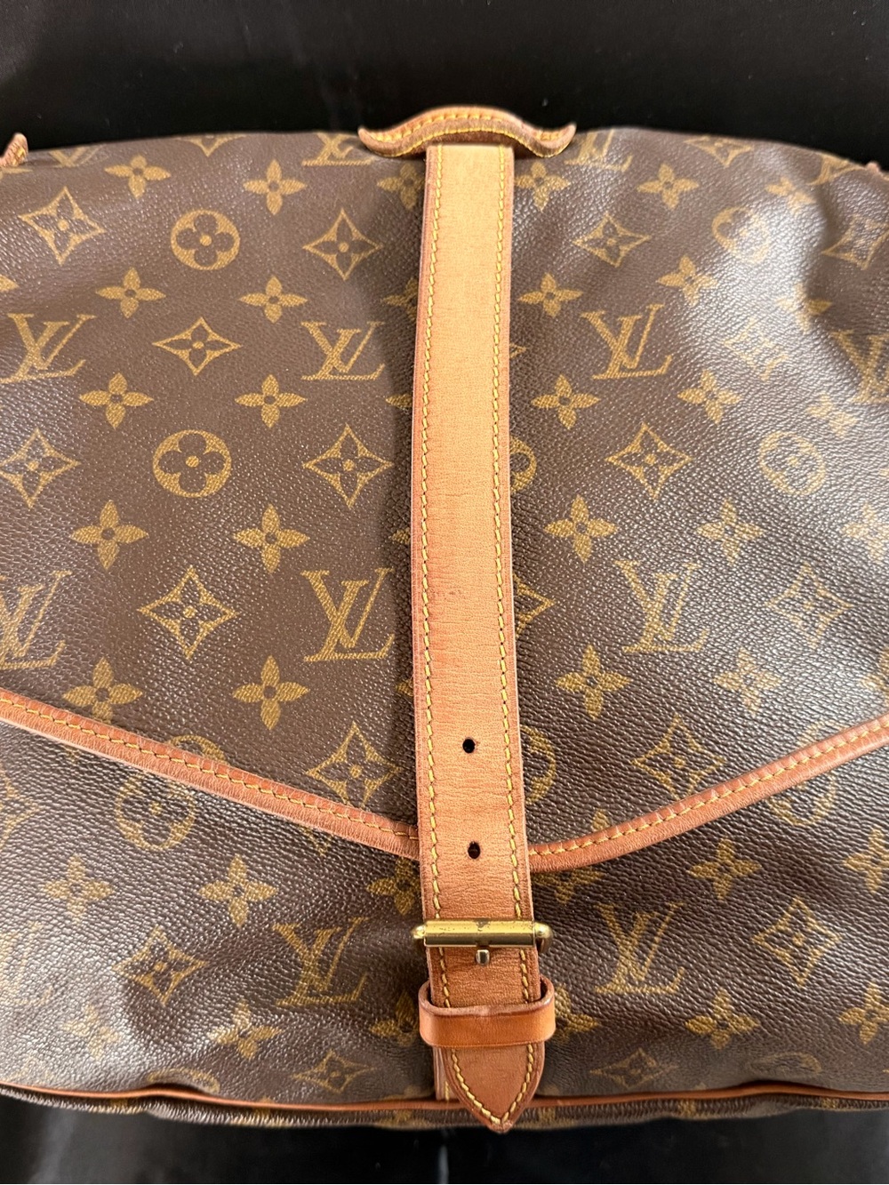 Vintage Louis Vuitton Monogram Saumur canvas Messenger Bag in Brown and Tan